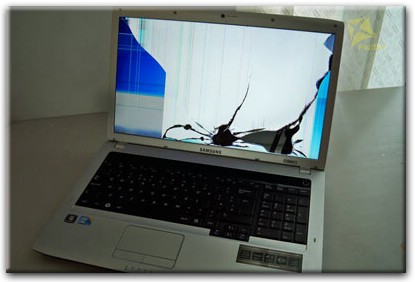 замена матрицы на ноутбуке Samsung в Звенигороде